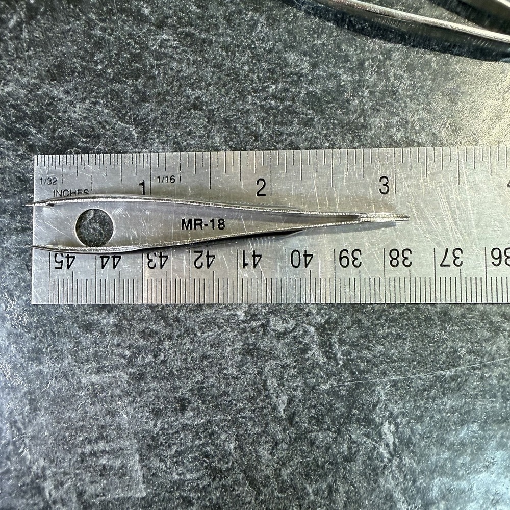 Vintage Revlon Slant Tip Stainless Tweezers 3" - Picture 5 of 5